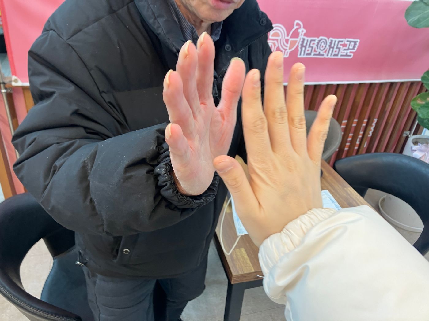 KakaoTalk_20251125_180340758_03