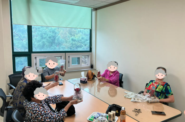 [노인맞춤돌봄 특화서비스] - '마음 꽃 활짝 피워주는' 원예프로그램 10회기