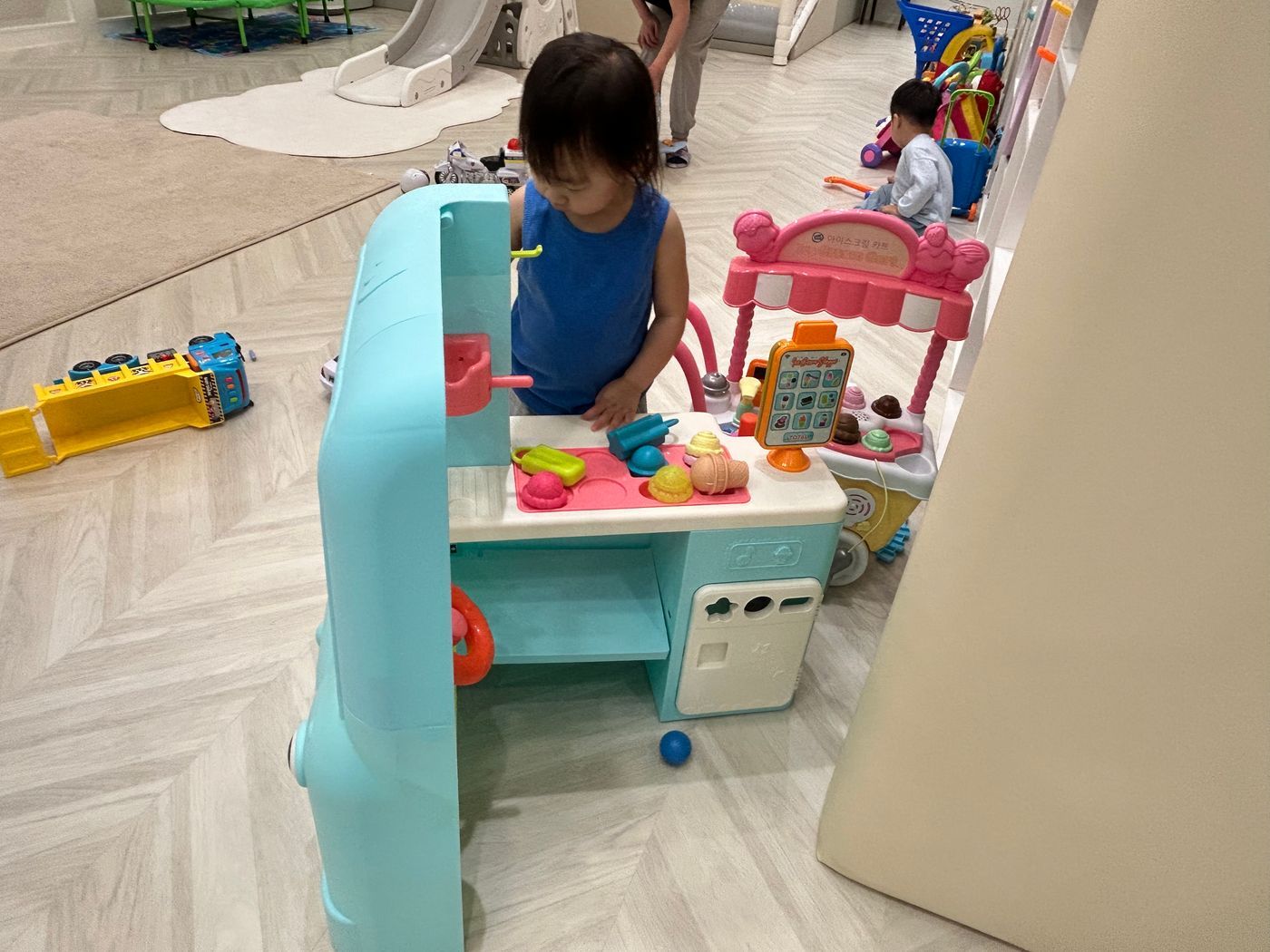 KakaoTalk_20260618_175958253_03