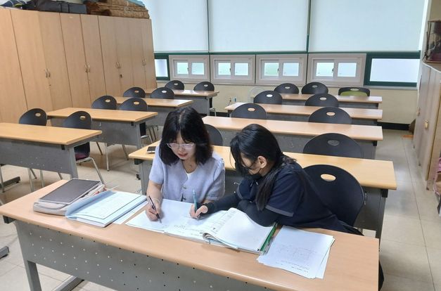 [복지2과] 중도입국청소년 '자타공인 멋있는 아이들' 맞춤형학습교실 